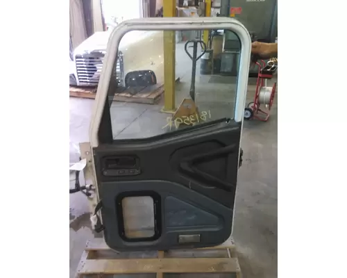INTERNATIONAL 9200I 2000-2005 DOOR ASSEMBLY, FRONT