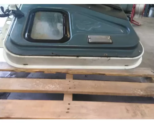 INTERNATIONAL 9200I 2000-2005 DOOR ASSEMBLY, FRONT
