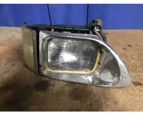INTERNATIONAL 9200I 2000-2005 HEADLAMP ASSEMBLY