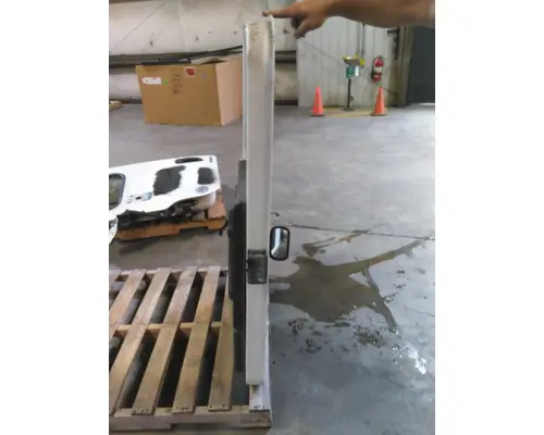 INTERNATIONAL 9200I 2000-2007 DOOR ASSEMBLY, FRONT