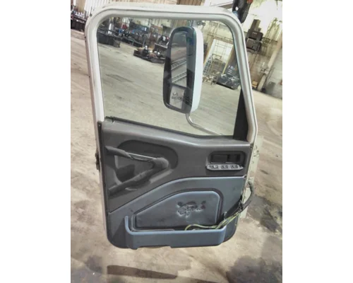 INTERNATIONAL 9200I 2000-2007 DOOR ASSEMBLY, FRONT
