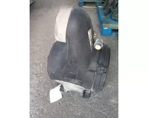 INTERNATIONAL 9200I AIR CLEANER