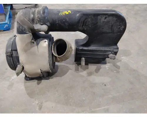 INTERNATIONAL 9200I AIR CLEANER