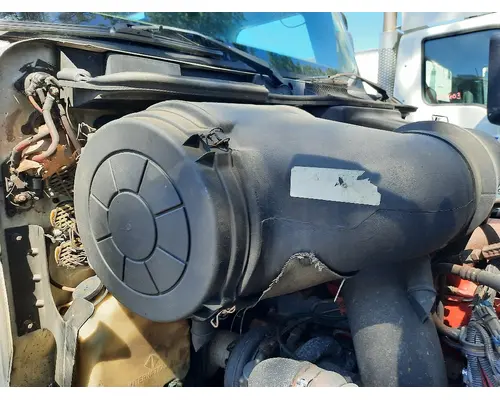 INTERNATIONAL 9200I AIR CLEANER