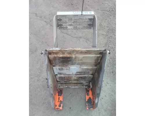 INTERNATIONAL 9200I BATTERY BOX