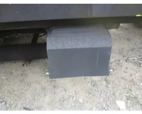 INTERNATIONAL 9200I BATTERY BOX