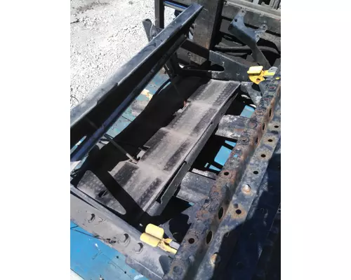 INTERNATIONAL 9200I BATTERY BOX