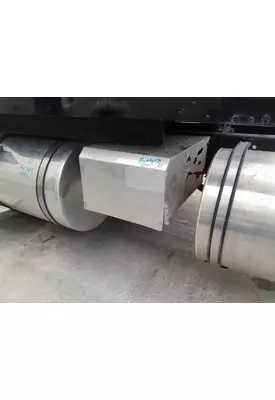 INTERNATIONAL 9200I BATTERY BOX