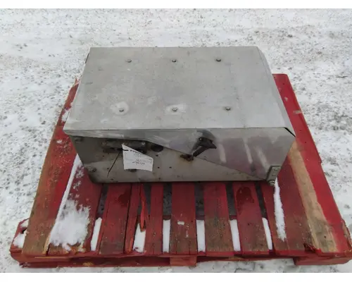 INTERNATIONAL 9200I BATTERY BOX
