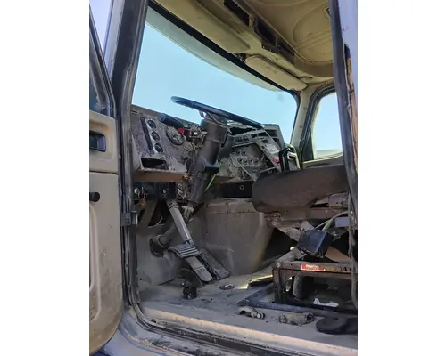 INTERNATIONAL 9200I CAB CLIP