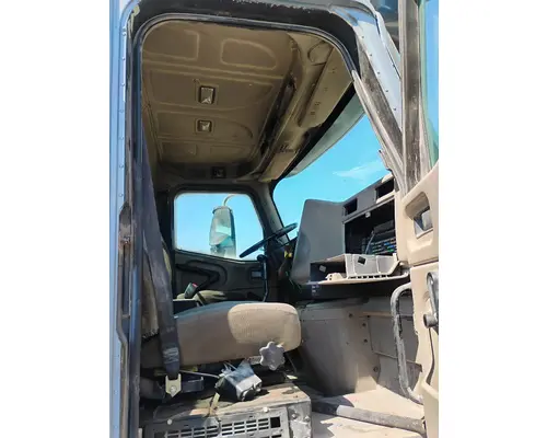 INTERNATIONAL 9200I CAB CLIP