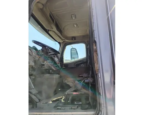 INTERNATIONAL 9200I CAB CLIP