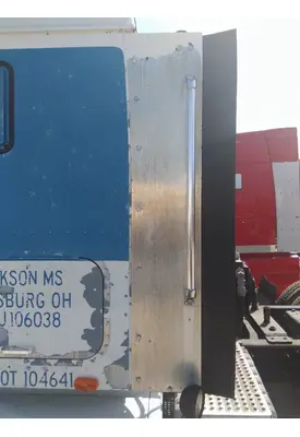 INTERNATIONAL 9200I CAB EXTENSION