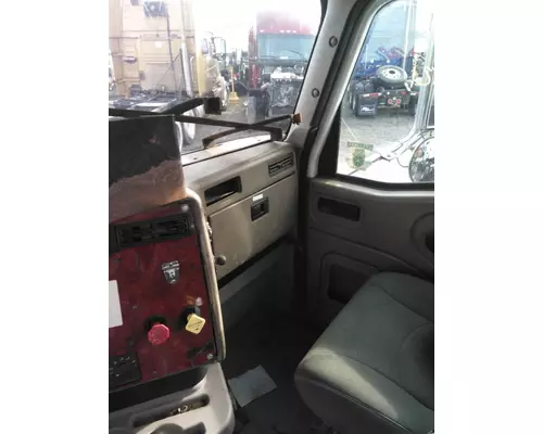 INTERNATIONAL 9200I CAB