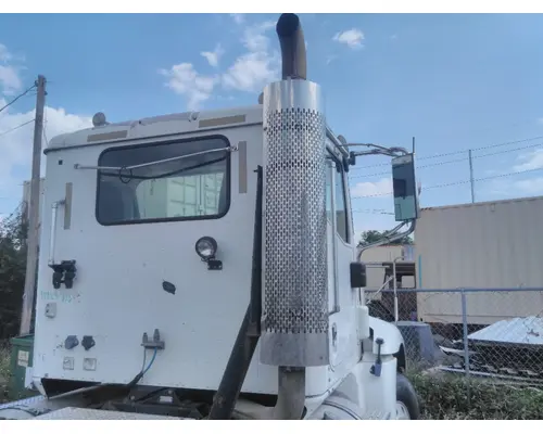 INTERNATIONAL 9200I CAB