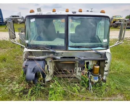 INTERNATIONAL 9200I CAB