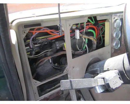 INTERNATIONAL 9200I CAB