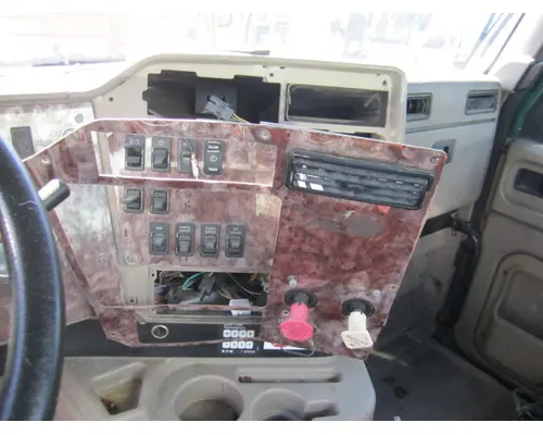 INTERNATIONAL 9200I CAB