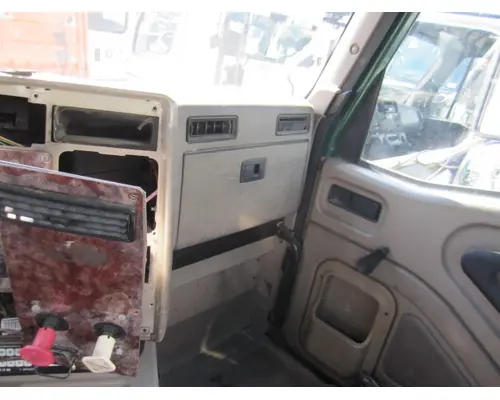 INTERNATIONAL 9200I CAB