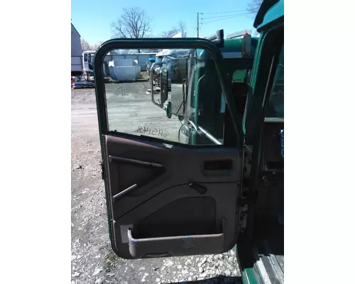 INTERNATIONAL 9200I CAB