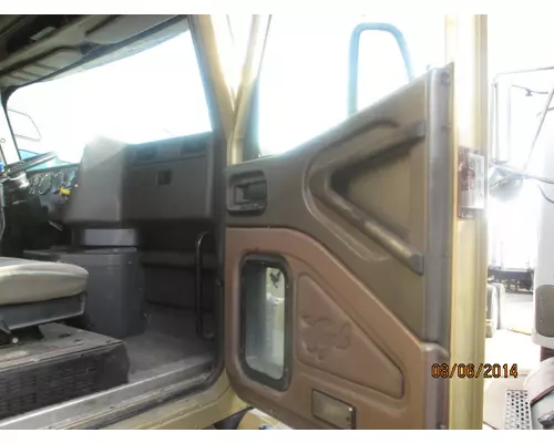 INTERNATIONAL 9200I CAB