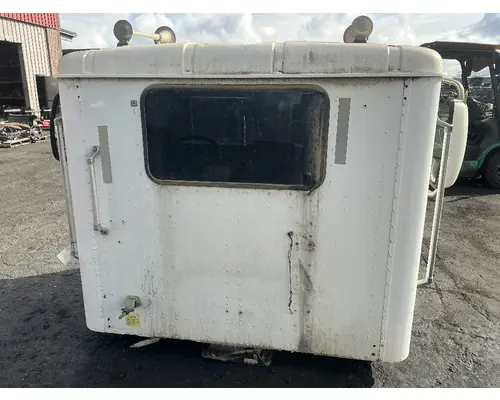 INTERNATIONAL 9200I Cab Assembly