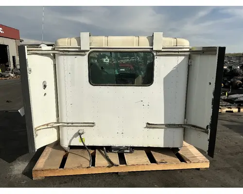 INTERNATIONAL 9200I Cab Assembly