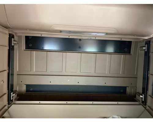 INTERNATIONAL 9200I Cab Mount