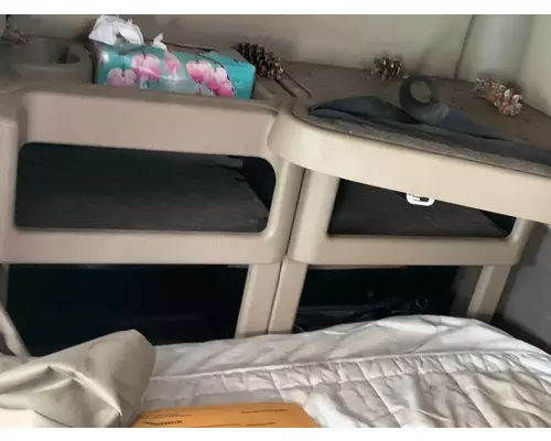INTERNATIONAL 9200I Cab Mount