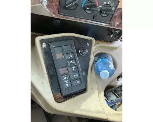 INTERNATIONAL 9200I Cab Mount