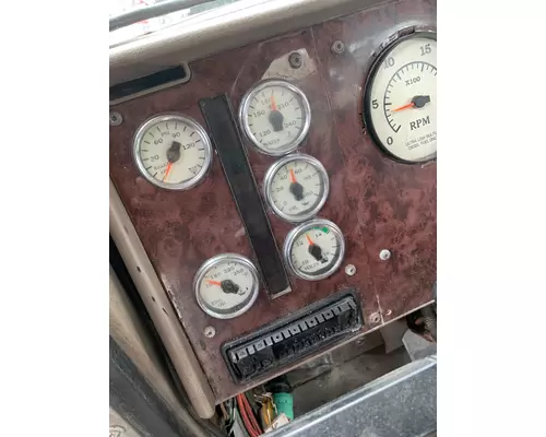 INTERNATIONAL 9200I Cab Mount
