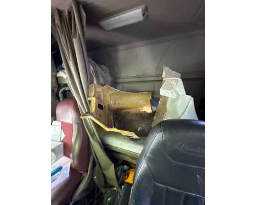 INTERNATIONAL 9200I Cab