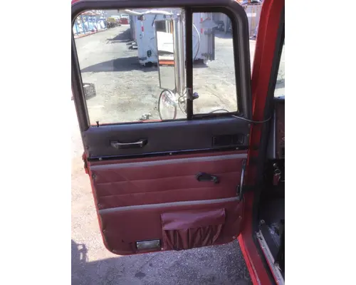 INTERNATIONAL 9200I Cab
