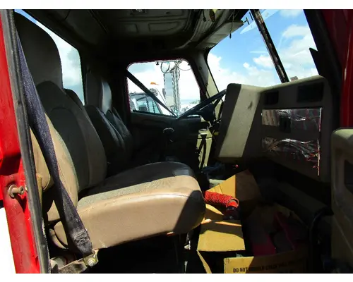 INTERNATIONAL 9200I Cab