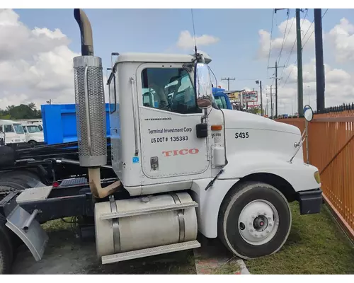 INTERNATIONAL 9200I Cab