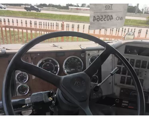INTERNATIONAL 9200I Cab