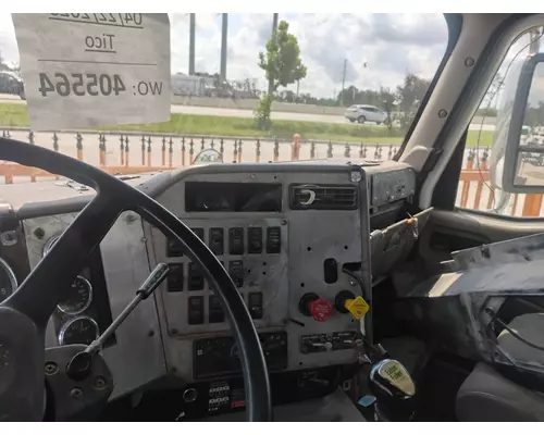 INTERNATIONAL 9200I Cab