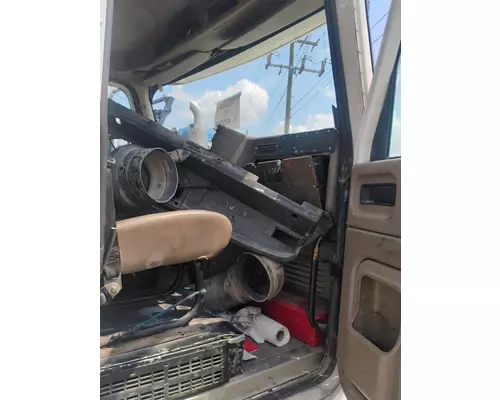 INTERNATIONAL 9200I Complete Vehicle