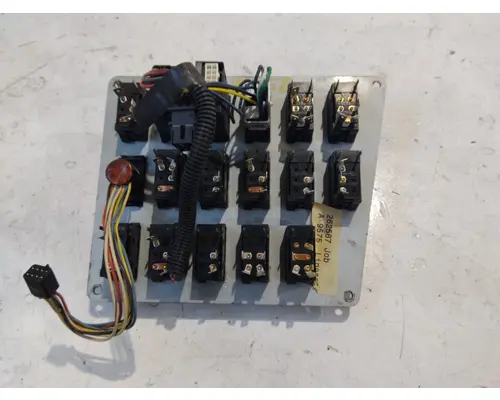 INTERNATIONAL 9200I DASH PANEL