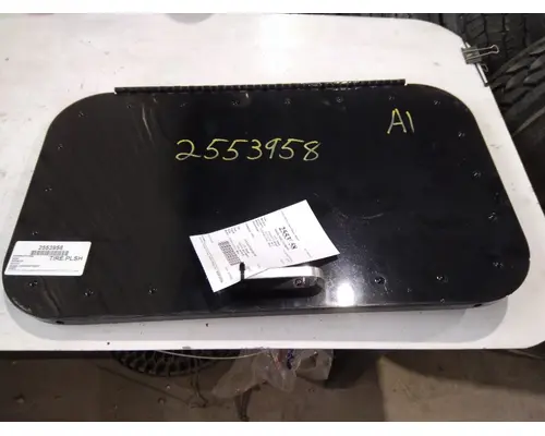 INTERNATIONAL 9200I DOOR, COMPARTMENT