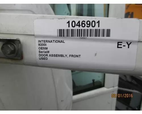 INTERNATIONAL 9200I DOOR ASSEMBLY, FRONT