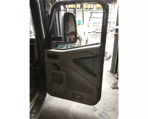 INTERNATIONAL 9200I DOOR ASSEMBLY, FRONT