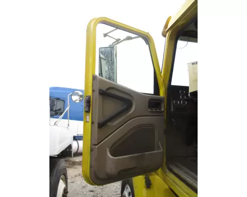 INTERNATIONAL 9200I DOOR ASSEMBLY, FRONT