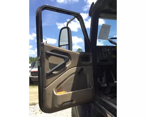 INTERNATIONAL 9200I DOOR ASSEMBLY, FRONT