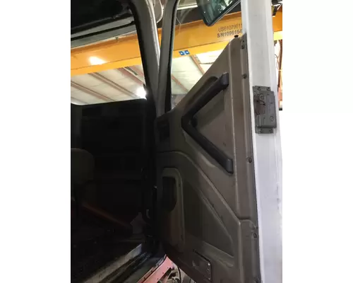 INTERNATIONAL 9200I DOOR ASSEMBLY, FRONT