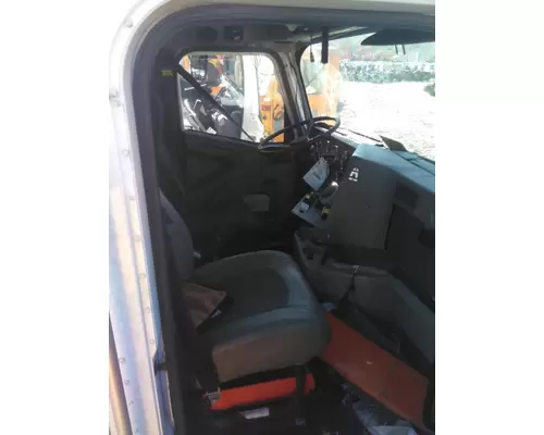 INTERNATIONAL 9200I DOOR ASSEMBLY, FRONT