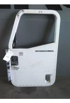 INTERNATIONAL 9200I DOOR ASSEMBLY, FRONT