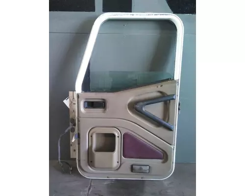 INTERNATIONAL 9200I DOOR ASSEMBLY, FRONT