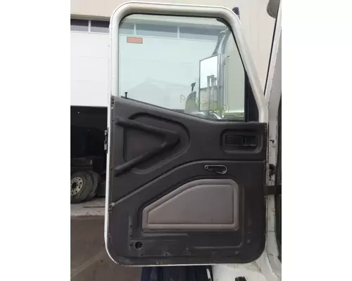 INTERNATIONAL 9200I DOOR ASSEMBLY, FRONT