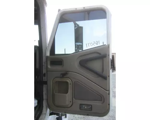 INTERNATIONAL 9200I DOOR ASSEMBLY, FRONT